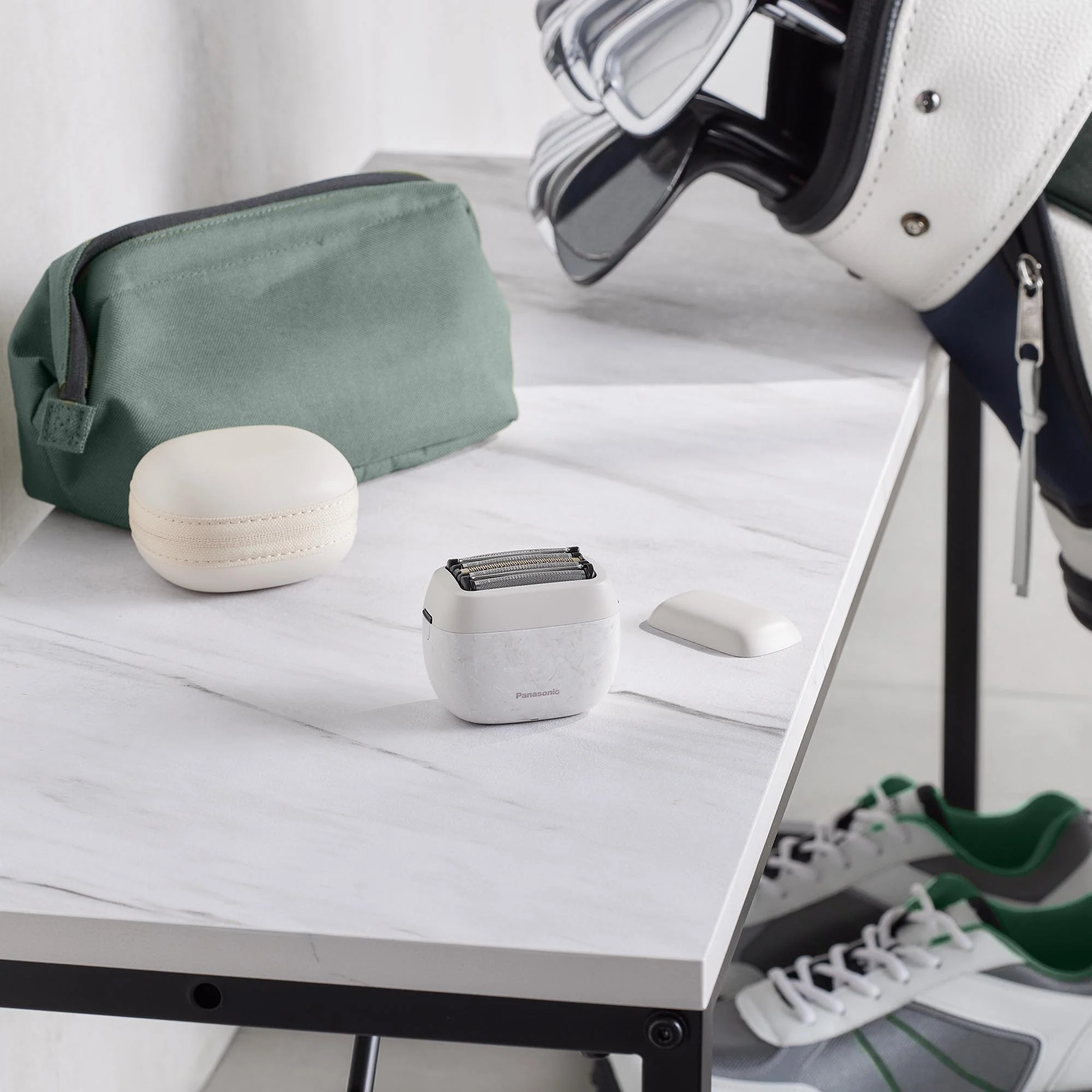 ARC5 PALM-Sized 5-Blade Electric Luxury Razor - Image 14