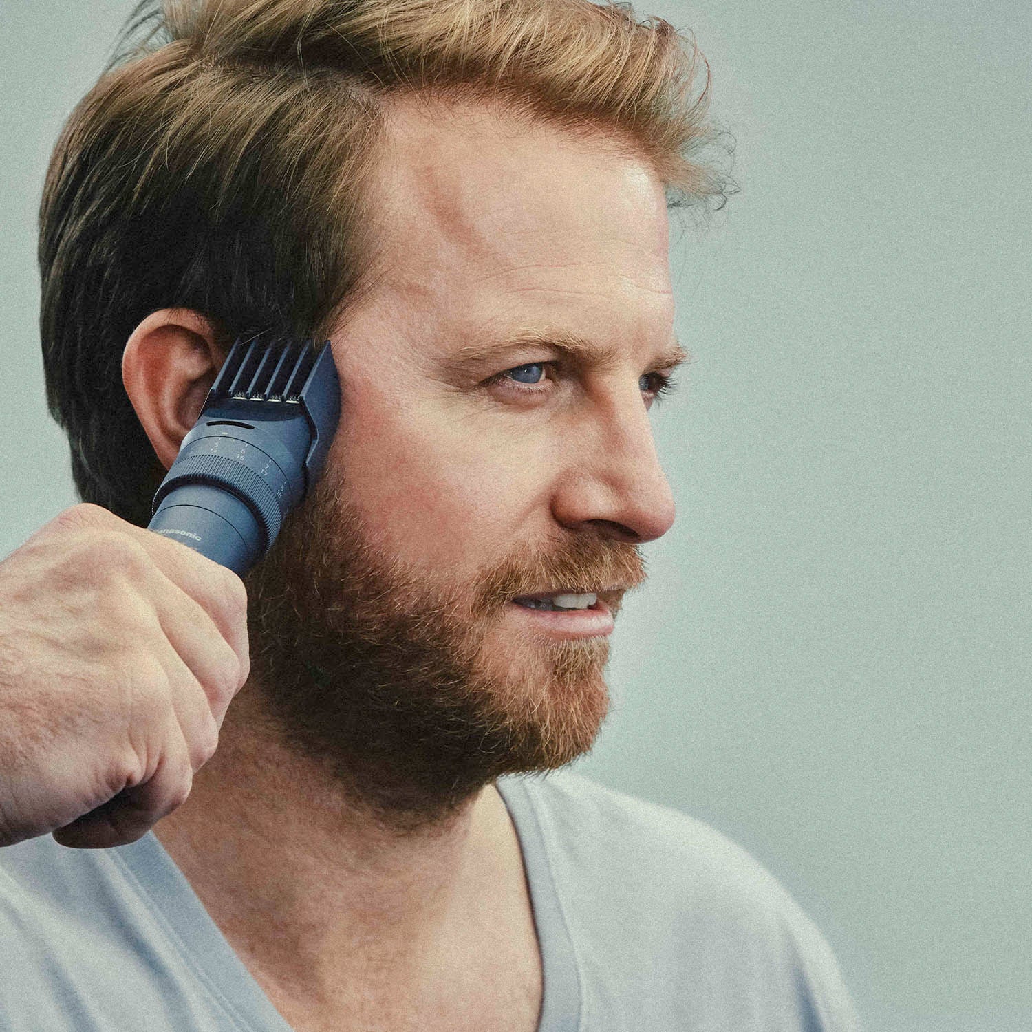 MultiShape Beard & Hair Trimmer Starter Kit with 2 Combs (1-20mm) - Image 7