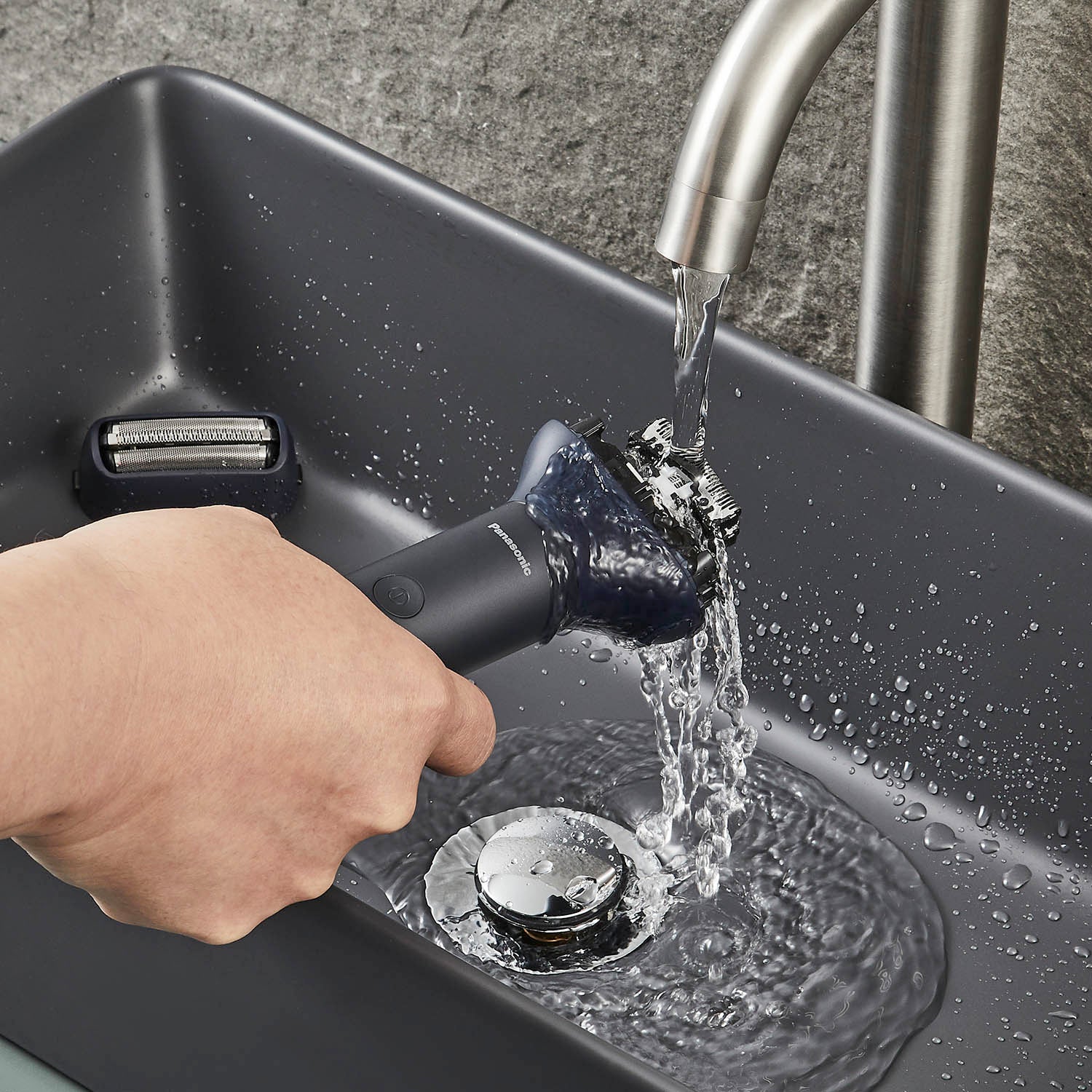 MultiShape Ultimate All-in-One Travel Grooming Kit + Toiletry Bag - Image 6